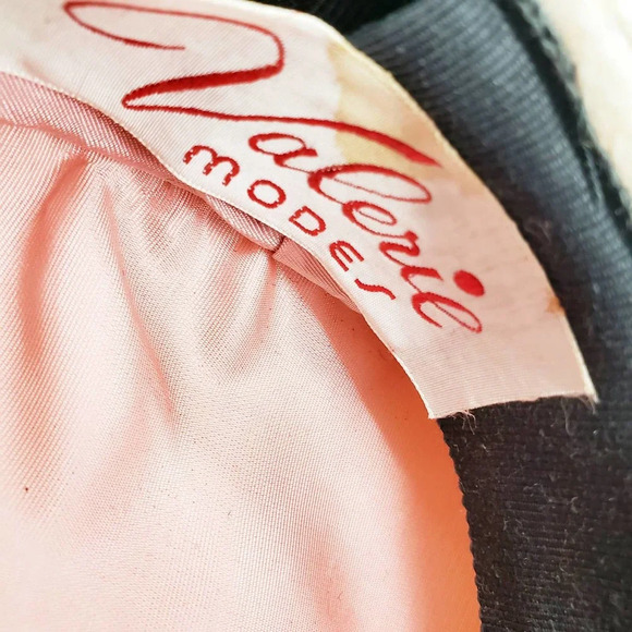 Vintage 60s Hat • Pillbox • Cream • by Valerie Modes - Picture 6 of 8